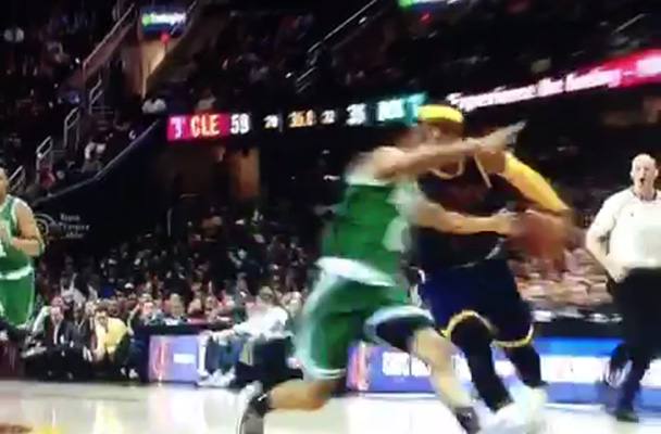 Video: LeBron James with the FILTHY behind-the-back move on Avery Bradley