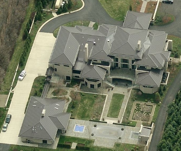An Exclusive Look at LeBron's $9.2 Million Ohio Mansion (Full Gallery Inside)