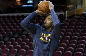 J.R. Smith warming up on the Cavs