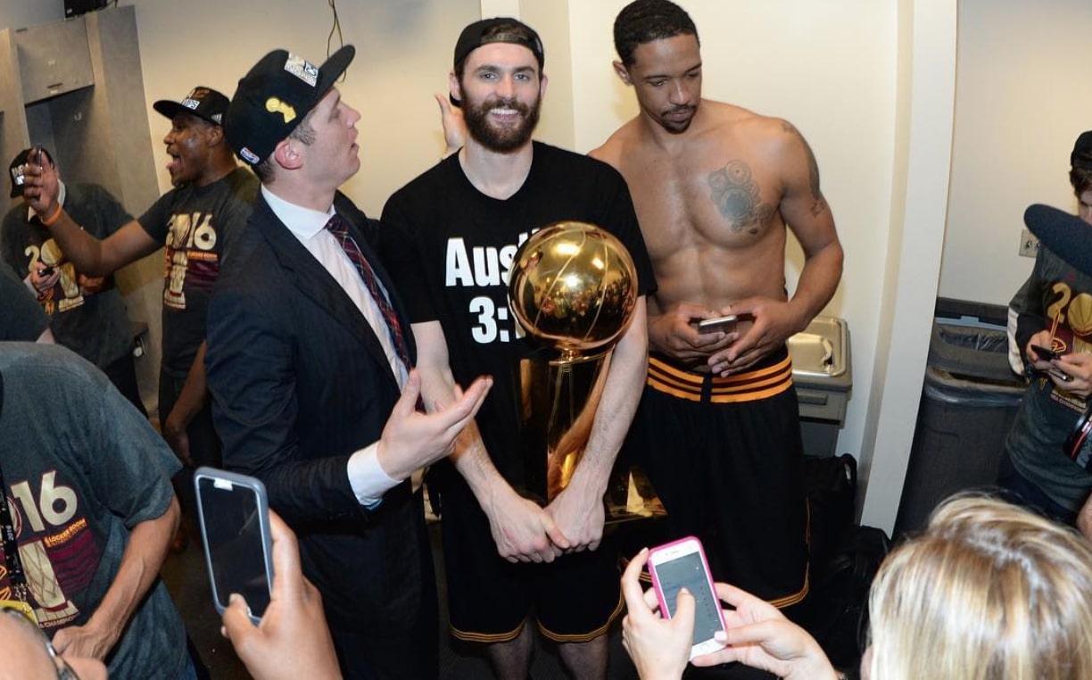 Kevin Love and Channing Frye Cavs Championship